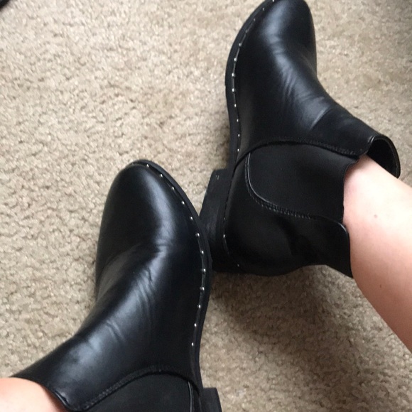Trendy Metal Studded Chelsea Boot - Picture 2 of 4
